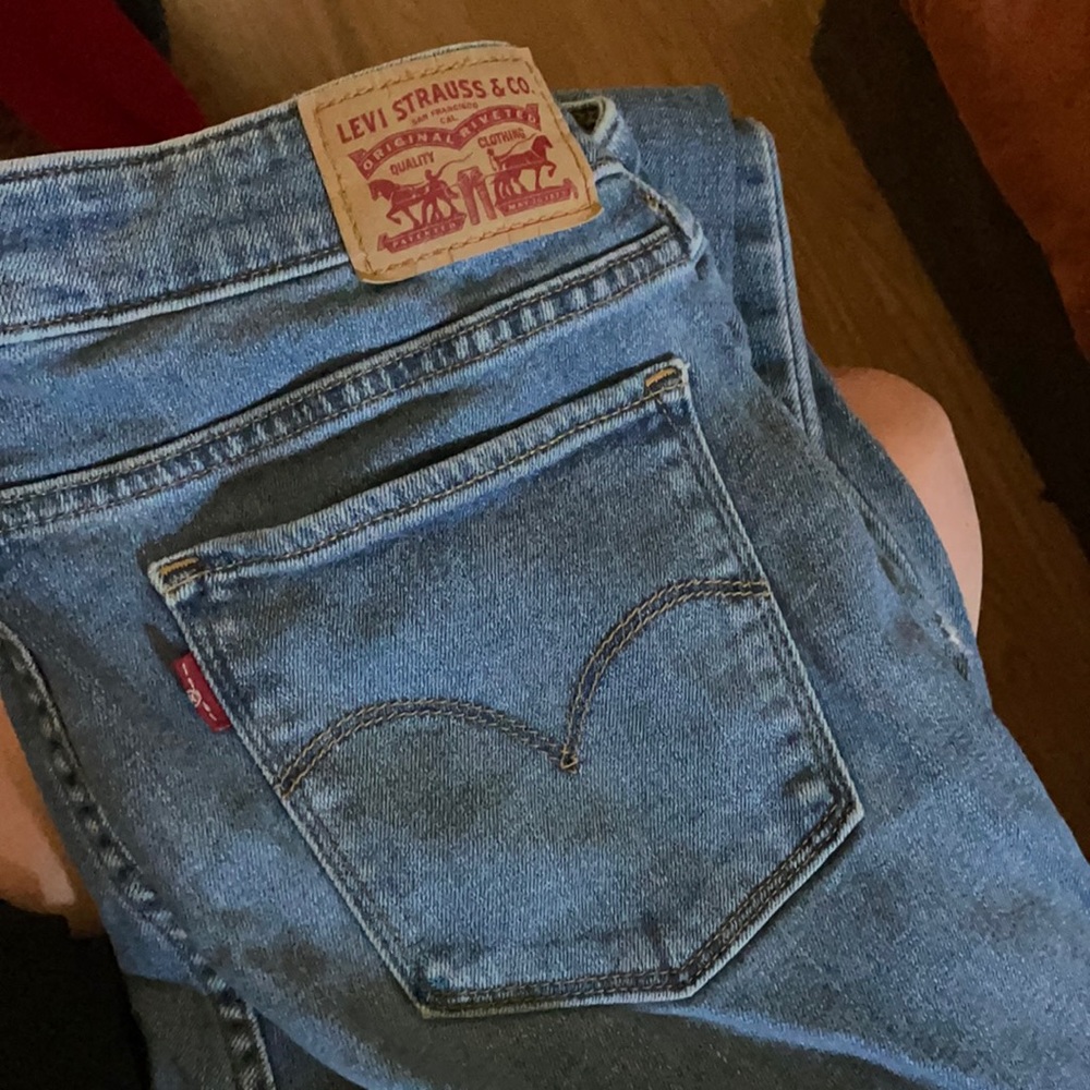 Levi’s Ripped Jeans